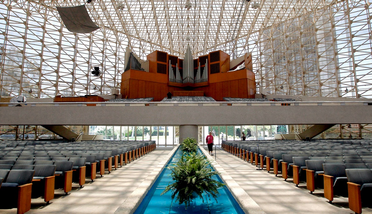 CRYSTAL-CATHEDRAL/