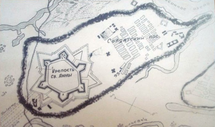 Карта расположения крепости Св. Анны и слободы. | Фото: proza.ru.