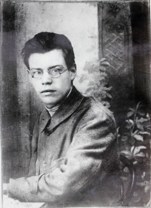 Михаил Исаковский в юности. / Фото: www.yarkprf.ru