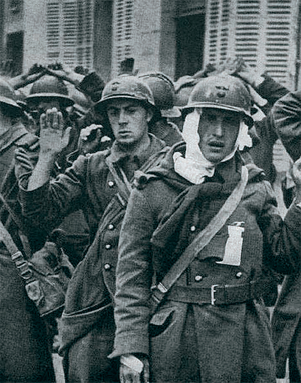 Сдающиеся в плен французские солдаты 66-06.jpg 