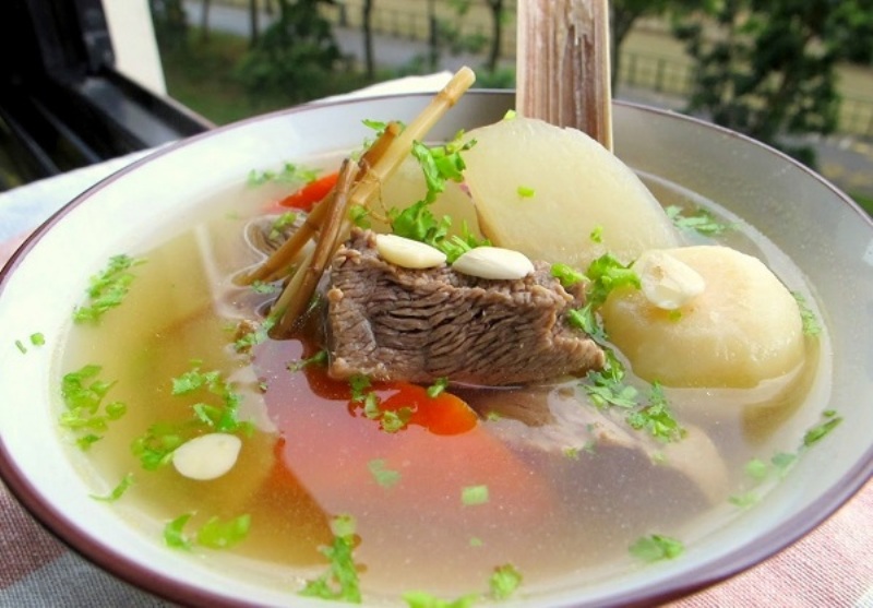 8 традиционных болгарских супов, которые стоит попробовать.