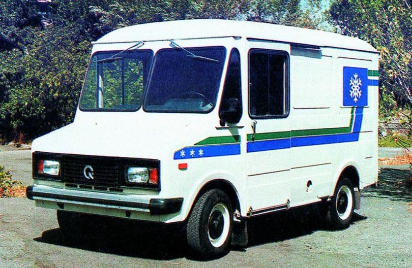 Развозной изотермический автофургон ЕрАЗ-37301 для южных регионов СССР