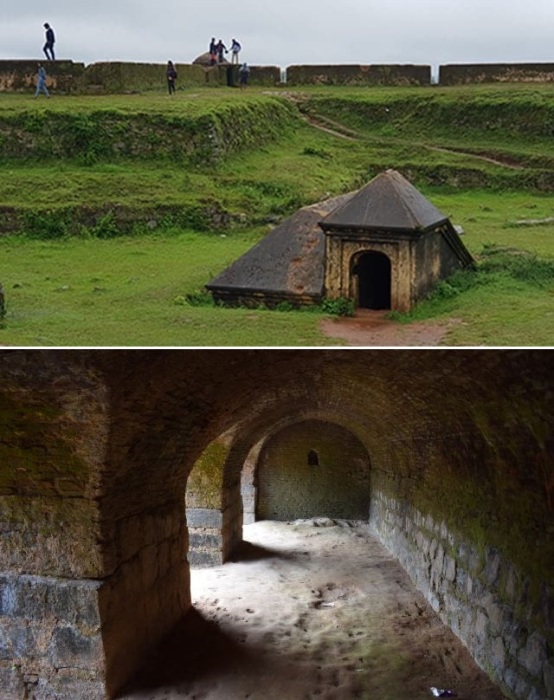 В подземельях крепости множество тайных ходов, соединяющих с близлежащими городами и фортами (Manjarabad Fort, Индия). 