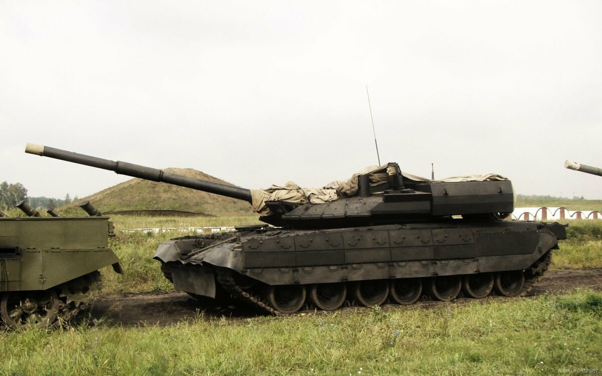 Почему перспективный танк «Черный орел» так и не пошел на вооружение армии России Танки