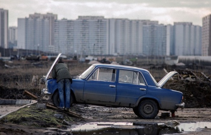 Ремонт автомобилей по-советски/ Фото: fototelegraf.ru