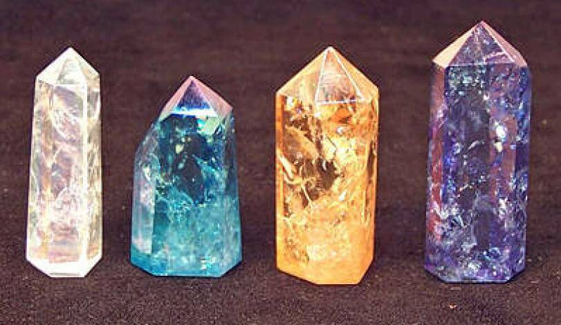 Какое свойство характерно только для кристаллов