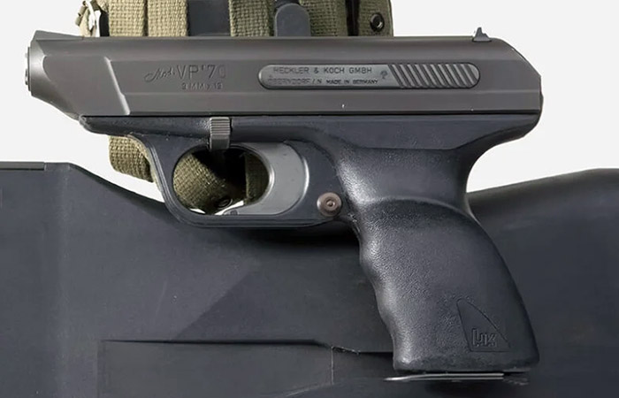 Heckler & Koch VP70./ : profile.ru