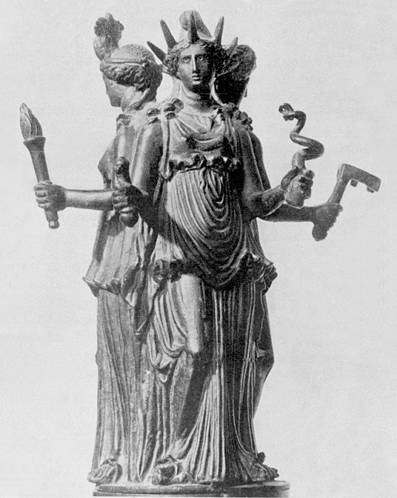 Статуя Гекаты напоминает статую Свободы.