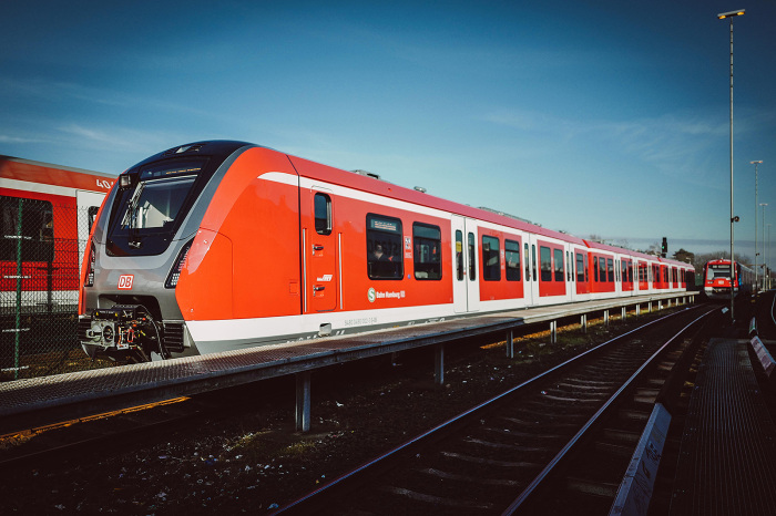 В Германии у подвижного состава на линиях S-Bahn и SSB тормозной путь намного меньше / Фото: railcolornews.com