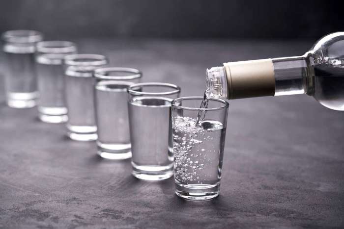 Для чистой как слеза водки и вода должна быть соответствующая. /Фото: tstosterone.ru 