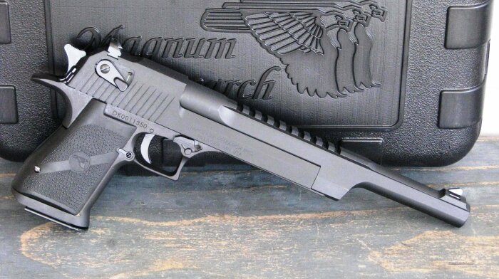 За основу был взят пистолет Desert Eagle Mark XIX 44 Magnum. /Фото: gunsamerica.com.